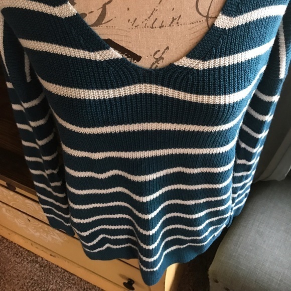 NWT Abercrombie & Fitch Lightweight Stripe Sweater - Picture 2 of 7